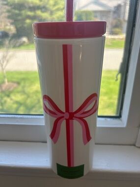 Kate Spade /cream 24 ounce Insulated Tumbler Candy Bow  BNWT